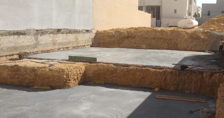صب خرسانة النظافة لمبنى سكني